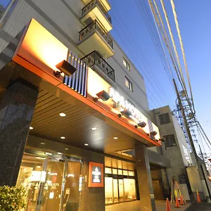ホテル アパホテル〈伊勢原駅前〉 ***